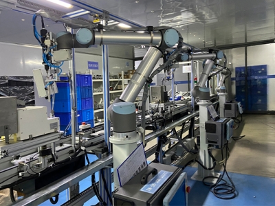 組裝車(chē)間機械人